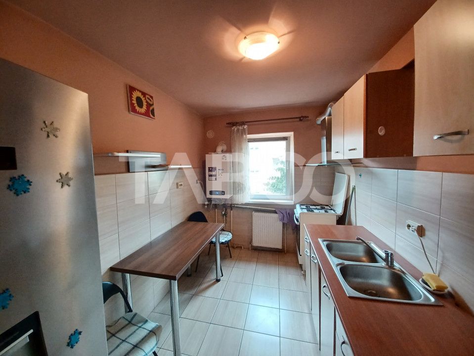 Apartament pentru muncitori 4 camere si 2 balcoane Mihai Viteazul – fotografia 11 din 15