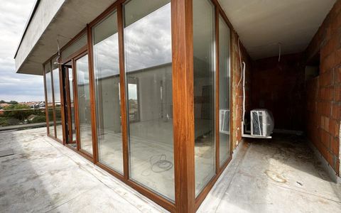 Penthouse cu terasa de 45mp, 3 camere - Timisoara