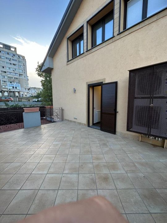 Casă Faleza Nord de Vânzare | Complex Privat Reyna | Renovată – fotografia 33 din 43