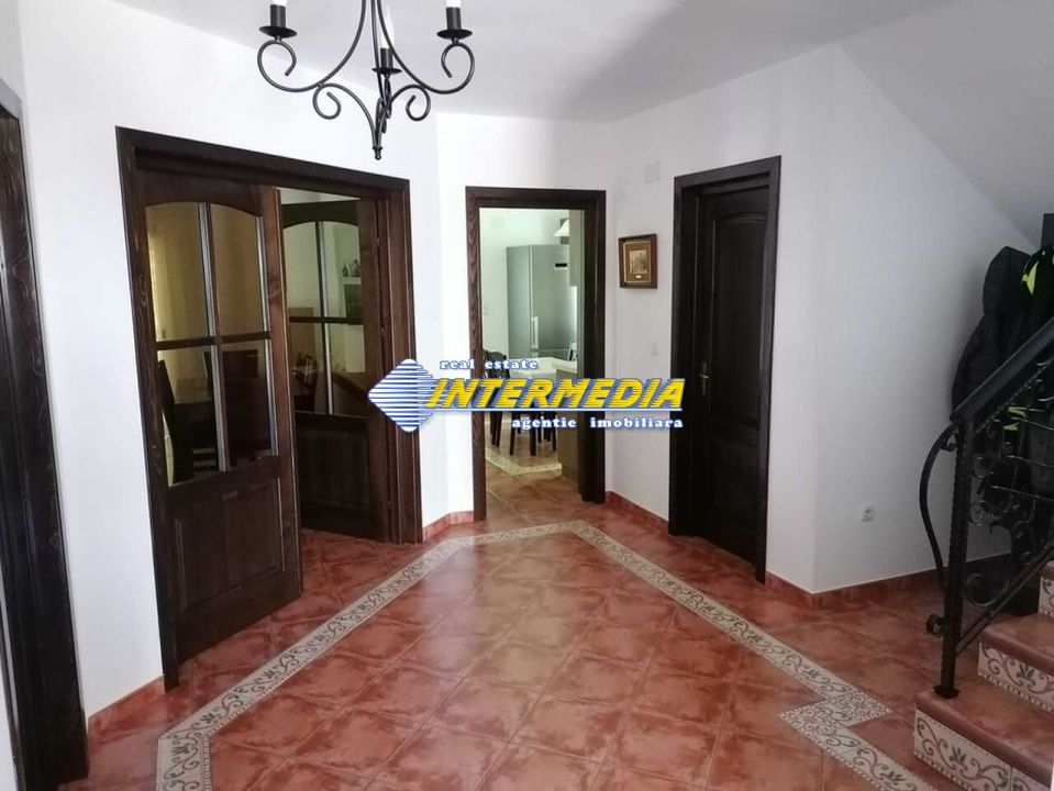 Casa de vanzare Alba Iulia CETATE cu 4 dormitoare si living finisata complet – fotografia 31 din 34