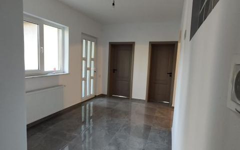 Casă individuală, 5 camere, 118mp, curte și garaj, zona Oașului