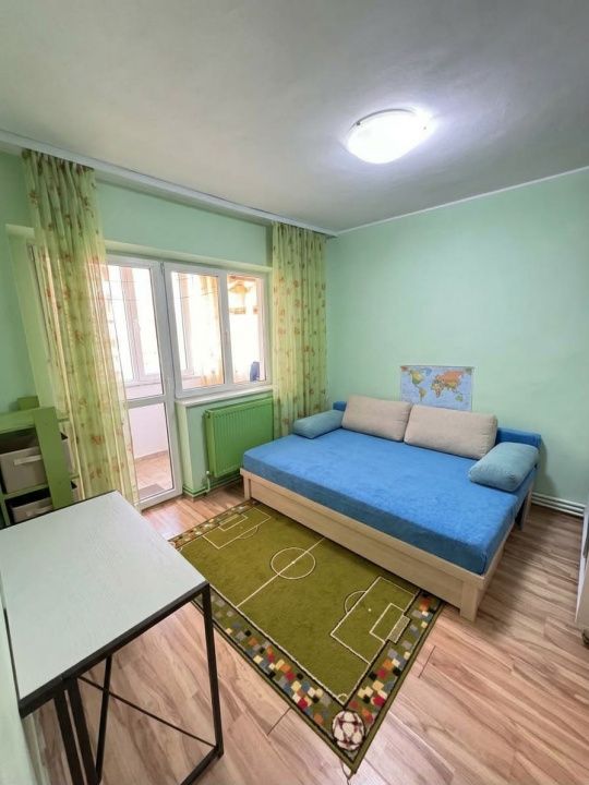 Apartament 2 camere decomandat de vânzare zona Poarta 6 – fotografia 2 din 7