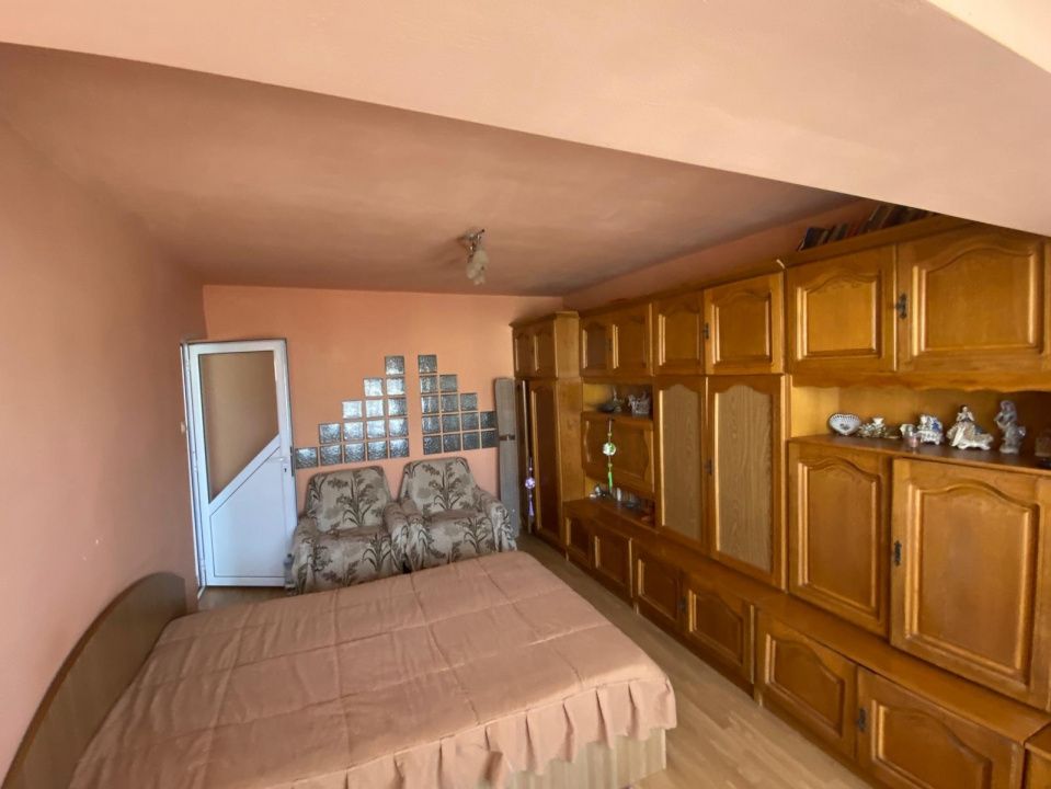 Apartament 2 camere I decomandat I Cetate I vedere panoramică I mobilat I – fotografia 7 din 12