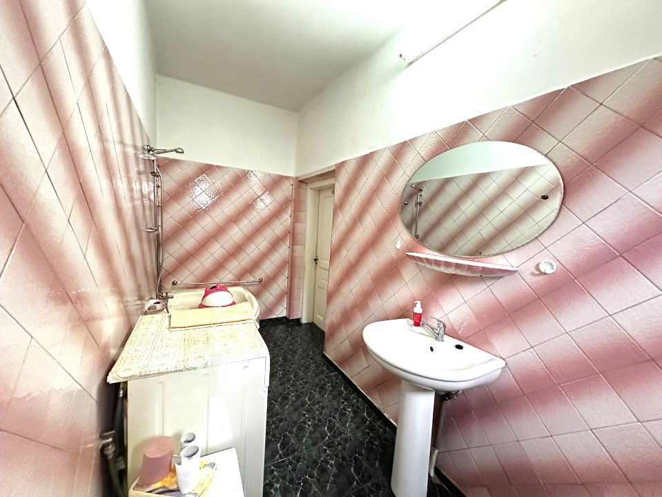 Casa 4 Camere pe Parter 441 mp Teren Alba Iulia Ultracentral CENTRU Turistic – fotografia 36 din 49