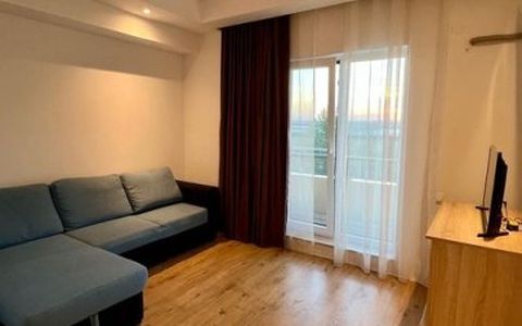 2 Camere de inchiriat | Cosmopolis | Parcare | Centrala Proprie |