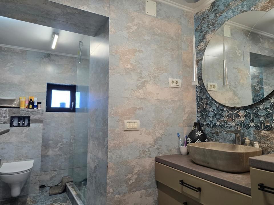 Casă 2 Mai | 6 dormitoare - băi proprii | 685 MP Teren – fotografia 11 din 22