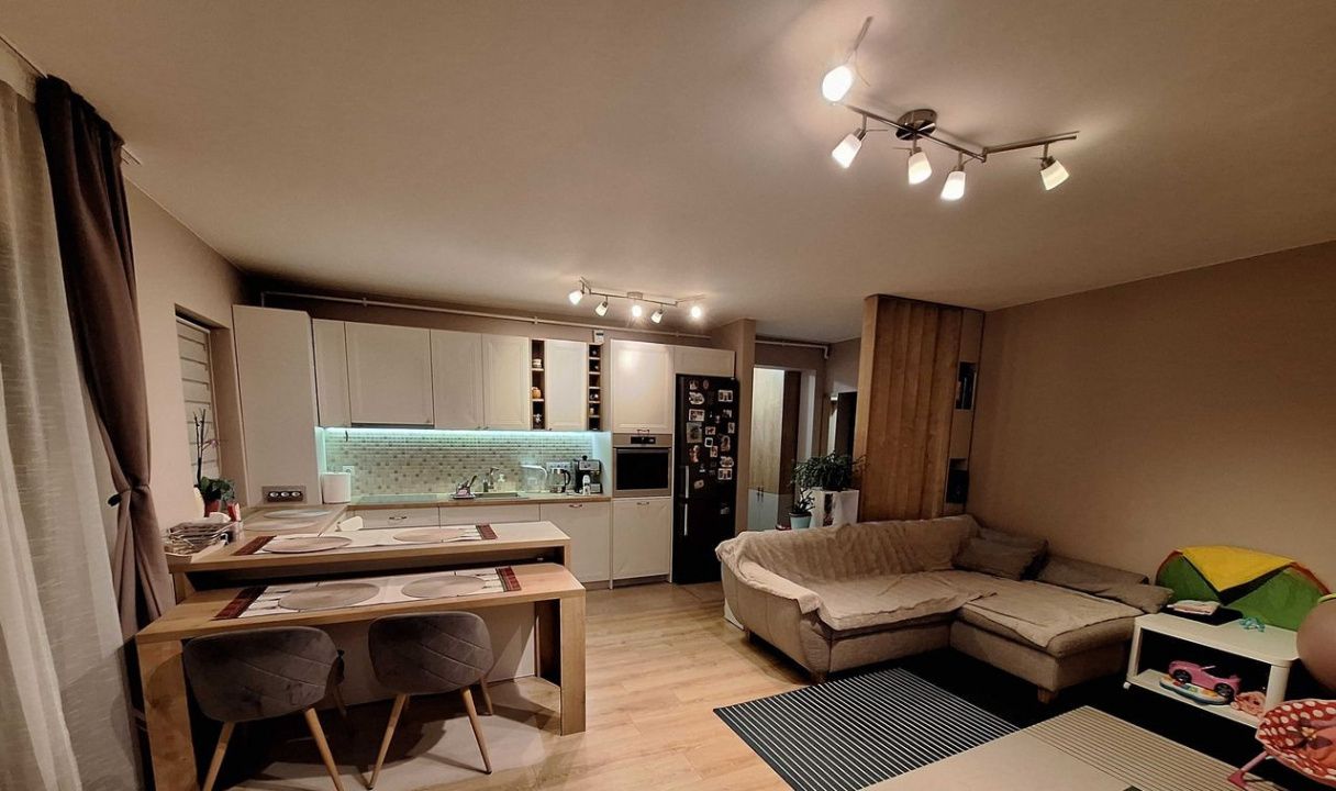 Apartament cu 3 camere+parcare,  Foresti zona Terra – fotografia 1 din 7