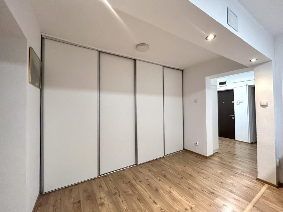 Apartament 3 camere - spațios la parter, ideal locuință sau investiție – fotografia 3 din 11