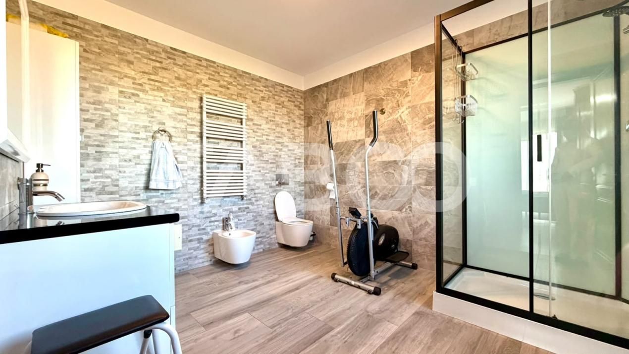 Casa individuala cu garaj de vanzare eficient energetic Someseni – fotografia 9 din 14