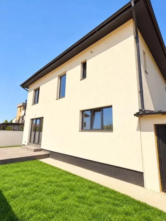 Vile individuale P+1+Pod în Tunari, 5 camere, pompă de căldură – fotografia 9 din 17
