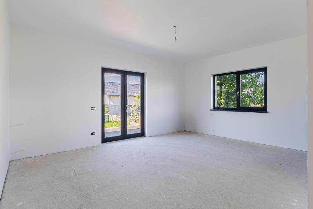 Casa, singur in curte,Sanpetru, Brasov, Comision 0% – fotografia 5 din 13