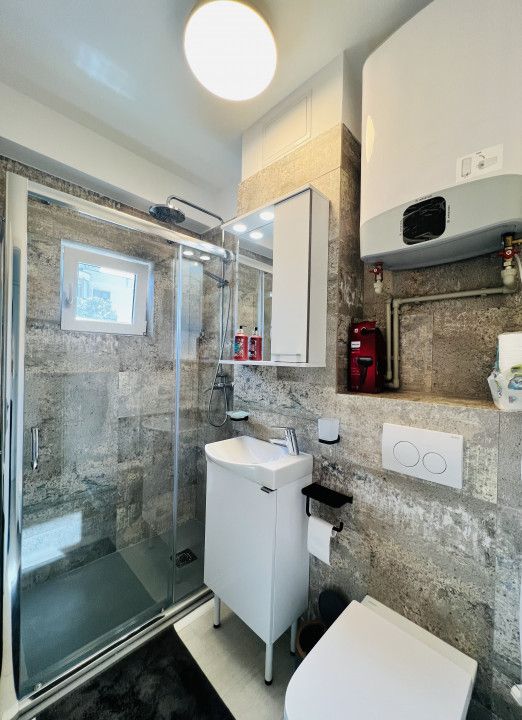 Studio frumos amenajat in 13 Septembrie - Catedrala Neamului – fotografia 12 din 16