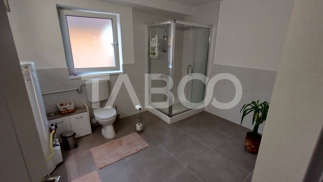 Casa de inchiriat cu 4 nivele pentru regim hotelier Strand Sibiu – fotografia 33 din 46