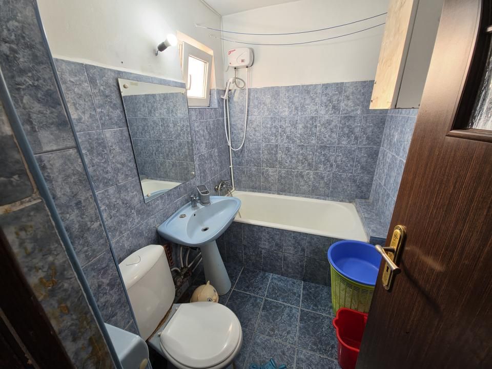 Tomis 3 apartament 3 camere decomandat Bd.Tomis – fotografia 9 din 10
