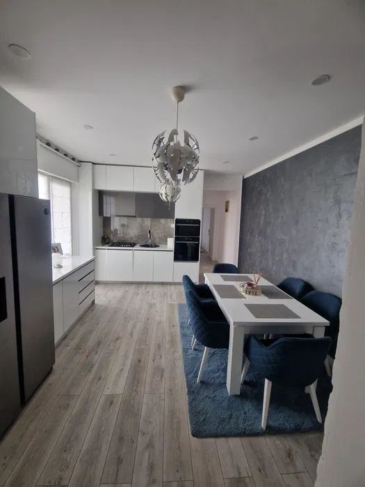 Apartament cu 3 camere  de 55mp plus balcon 6mp , zona : Floresti Tineretului – fotografia 2 din 7