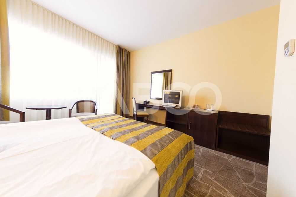 Hotel de 3* si 4* cu 64 de camere in Alba Iulia ultracentral – fotografia 21 din 37