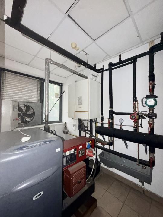 Spatiu comercial In Stefan cel Mare, Stradal, Vitrina 26 ml - Centrala Proprie – fotografia 19 din 21