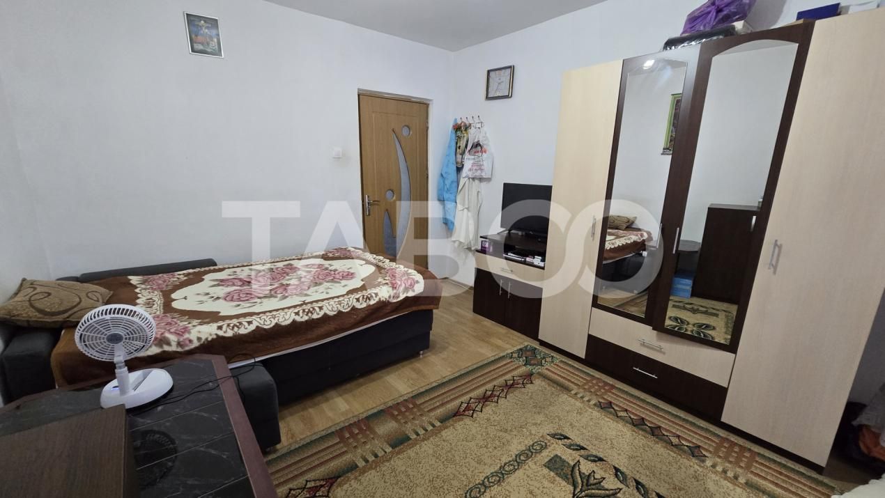 Apartament de vanzare 2 camere decomandate in Cartierul Strand I – fotografia 3 din 8