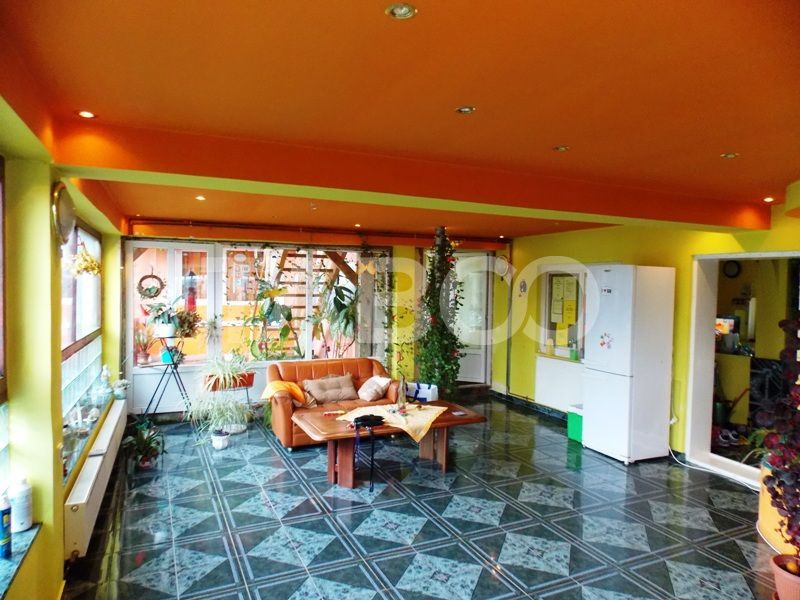 Pensiune de vanzare 13 camere si teren 3000 mp la cheie Comision 0% – fotografia 30 din 53