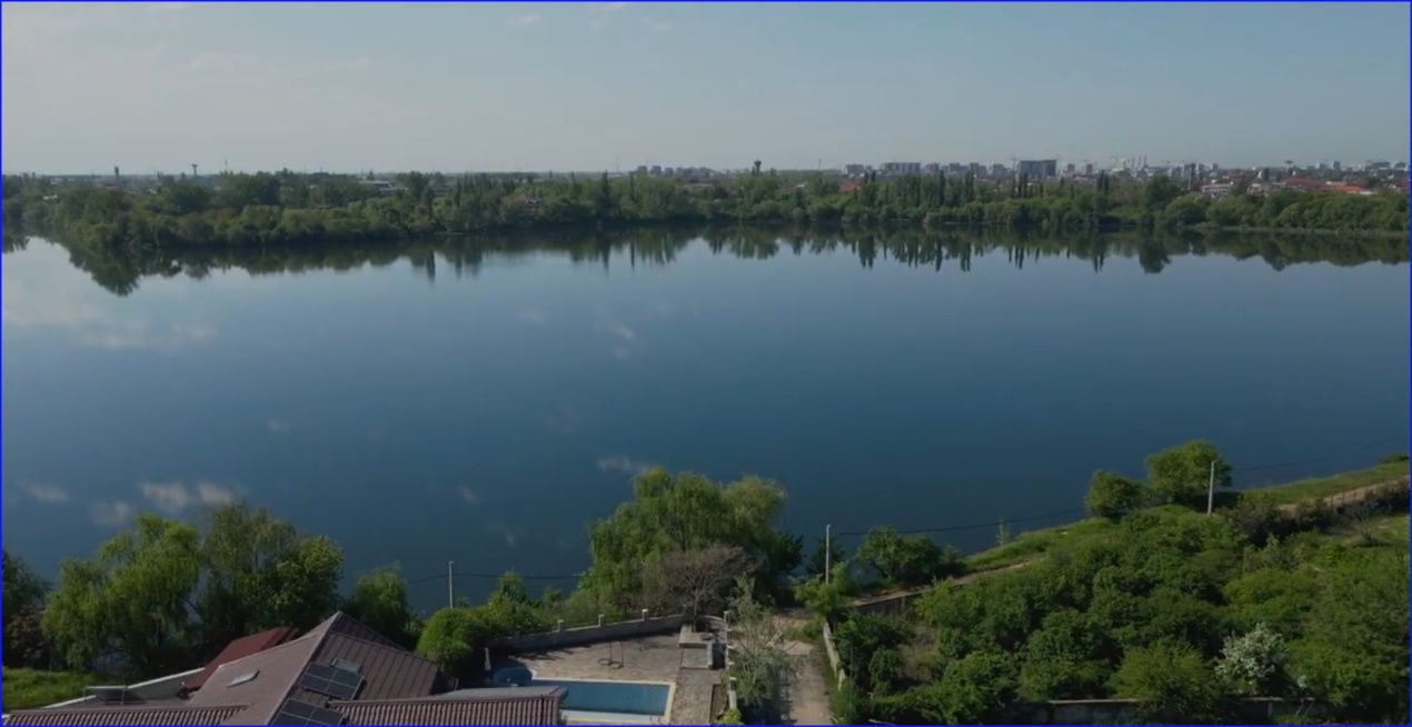 Vilă de vânzare cu piscina și ieșire la lac în orașul Pantelimon – fotografia 26 din 26