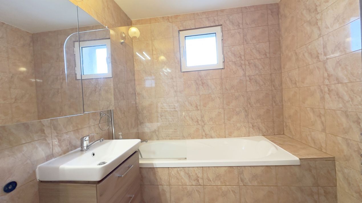 Cauți apartament cu 3 camere în Rahova? Il gasesti aici aici! – fotografia 27 din 36