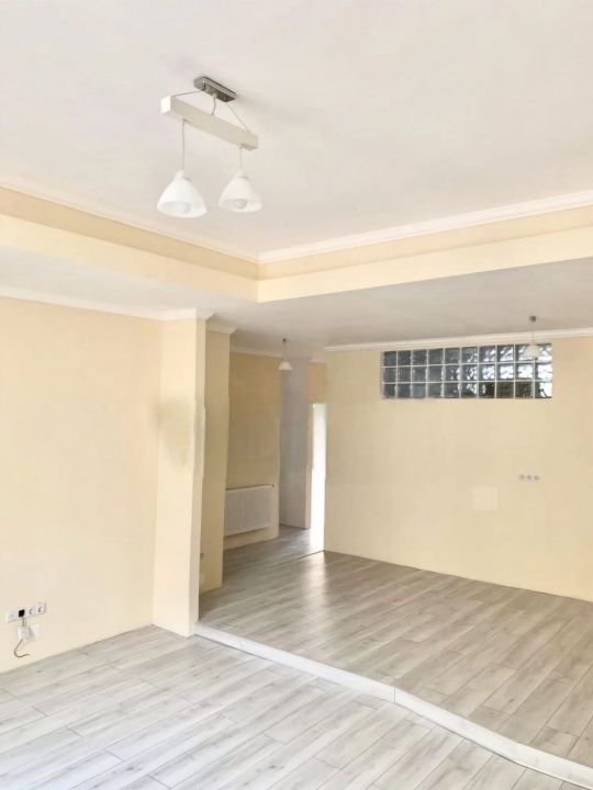 Apartament pe Horea la 2760€/mp,  4 camere, 95mp utili, renovat recent – fotografia 2 din 5