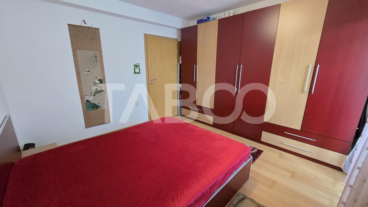 Apartament cu 3 camere etajul 1 de vanzare zona Pictor Brana Selimbar – fotografia 12 din 14