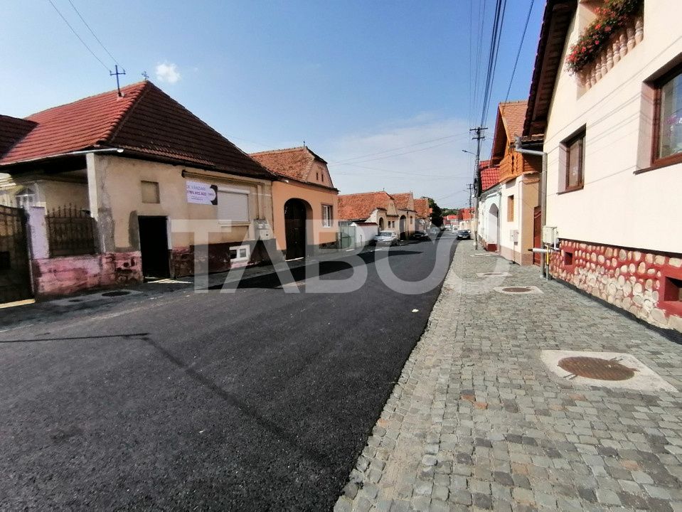 Comision 0% Casa de vanzare 4 camere 2 bai teren 266 mp Saliste Sibiu – fotografia 3 din 16