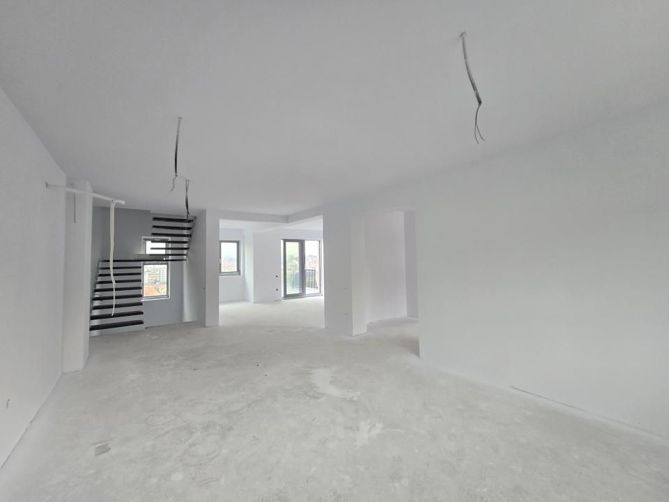 Casa individuală spațioasă cu garaj, D+P+E, 210mp utili, Dâmbul Rotund – fotografia 7 din 19