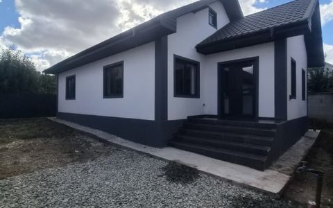 Oportunitate! Zona deosebita casa la sol, 3 camere, posibilitate M, Valu lui Tr!