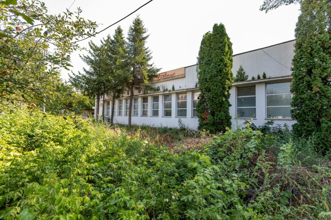 Proprietate de vânzare pentru investiție–teren 3874mp+construcții 989mp, Bacău – fotografia 22 din 47