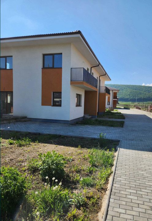 Duplex de vanzare in Gilau, 100mp utili, 330mp utili – fotografia 1 din 3