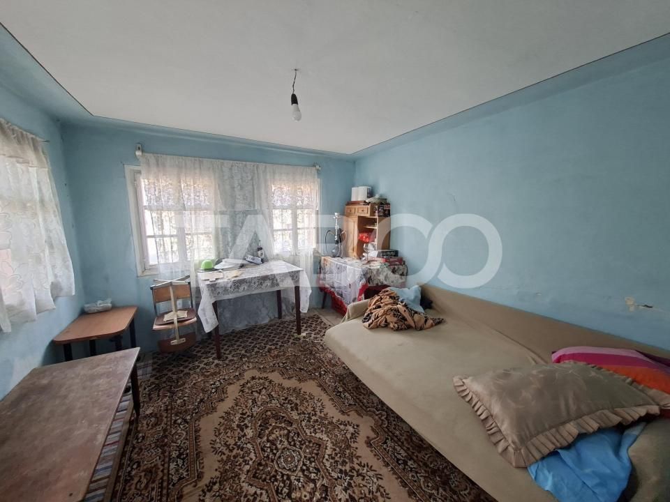 Casa individuala de vanzare in Poplaca -acces auto si strada asfaltata – fotografia 10 din 16