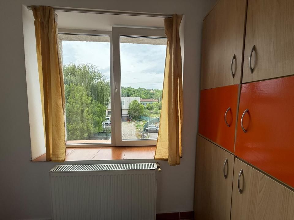 Apartament luminos cu 2 camere, etaj intermediar, Strada Oașului – fotografia 6 din 10