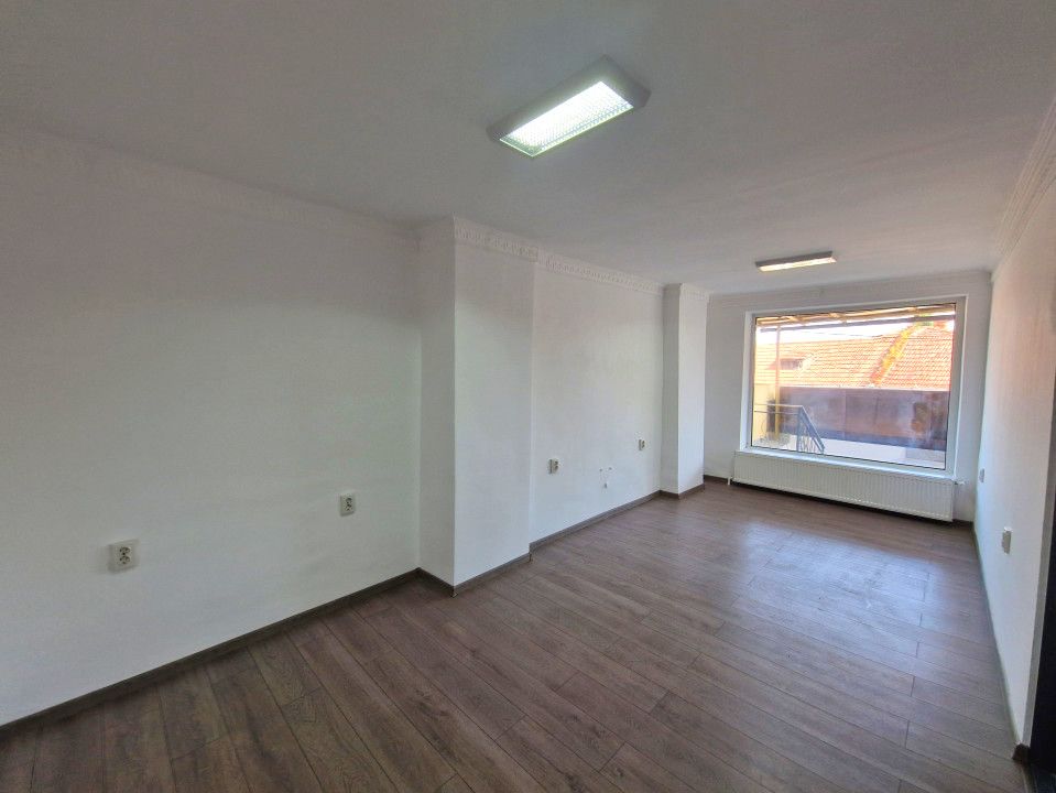 Casa 5 camere pentru birouri, Gheorgheni – fotografia 4 din 17