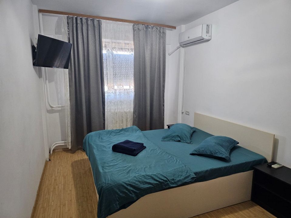 Apartament 3 camere, termen lung, situat in zona Tomis Nord-Constanta – fotografia 2 din 12