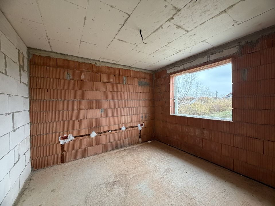 Casa individuala 4 camere, 405mp teren, 120mp utili in Utvin – fotografia 14 din 16