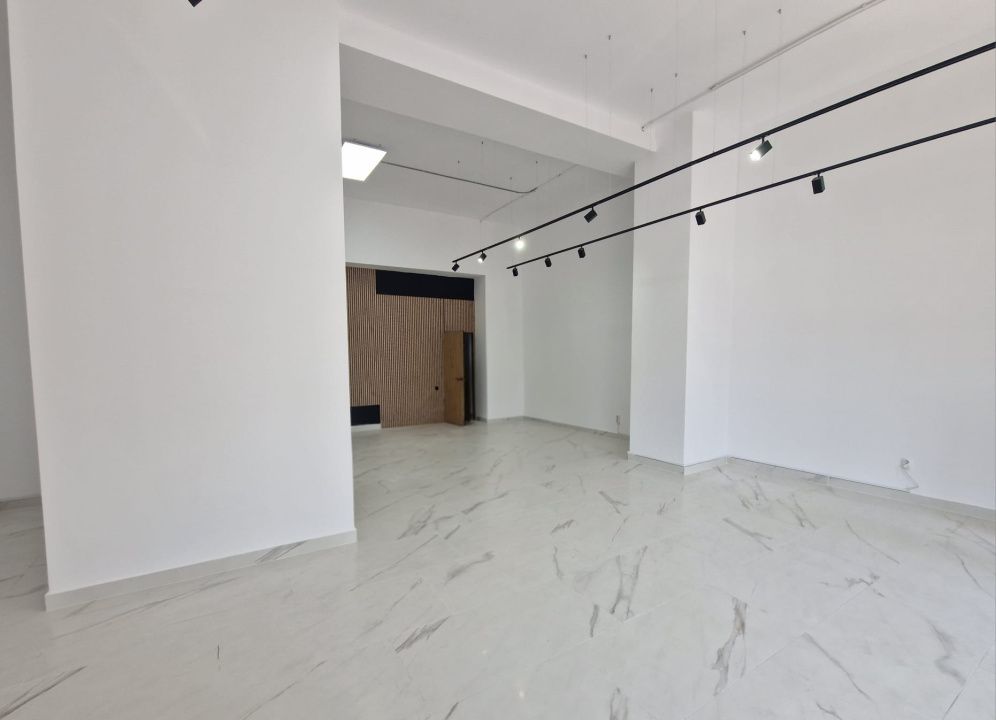 Marasti, spatiu comercial cu vitrina si parcare – fotografia 3 din 5