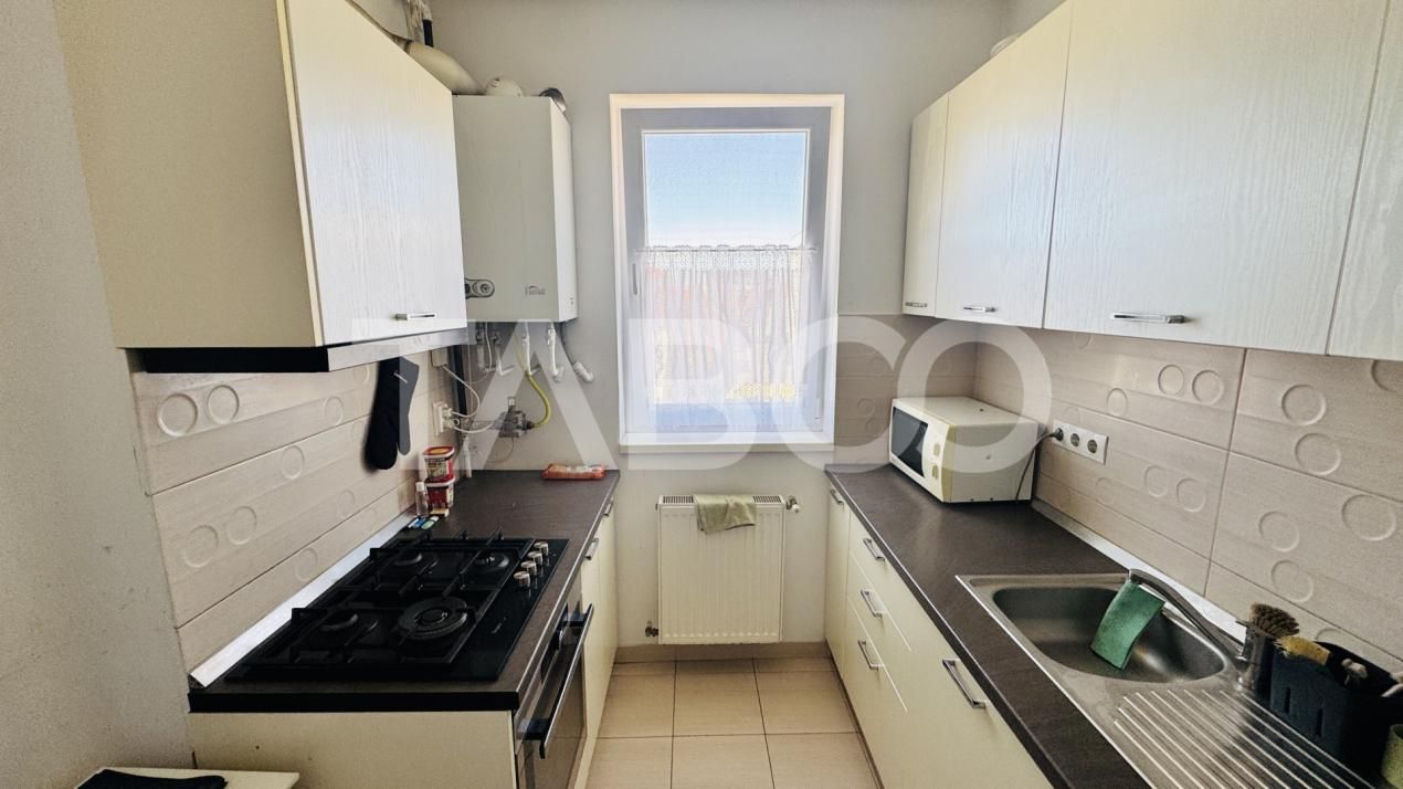 Apartament de vanzare 3 camere lift parcare bloc nou City Residence – fotografia 7 din 7