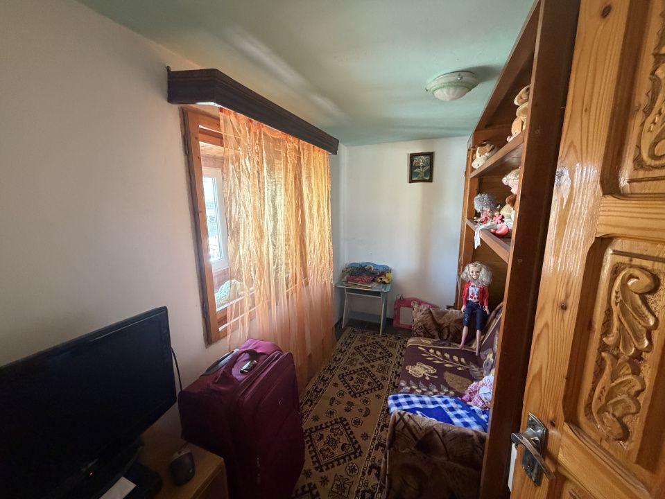 Casa S+P+1,  192mp utili, 372mp, cartier Bariera Valcii – fotografia 13 din 17