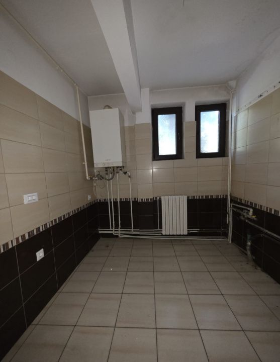 Apartament 3 camere situat pe Bd. Tomis- Sala Sporturilor – fotografia 9 din 11