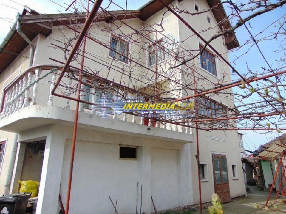 CASA 6 CAMERE I DE VANZARE I CENTRU I PRETABILA CABINETE, GRADINITA , BIROURI I – fotografia 3 din 7