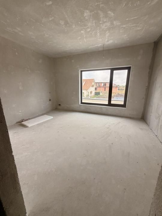 Duplex P+1E cu supanta, model deosebit, 4 camere, 4 bai - Dumbravita – fotografia 11 din 21