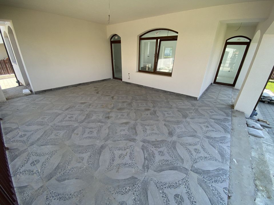 Case individuale noi, teren 380–400 mp, garaj și 3 băi | Dezmir – fotografia 7 din 10