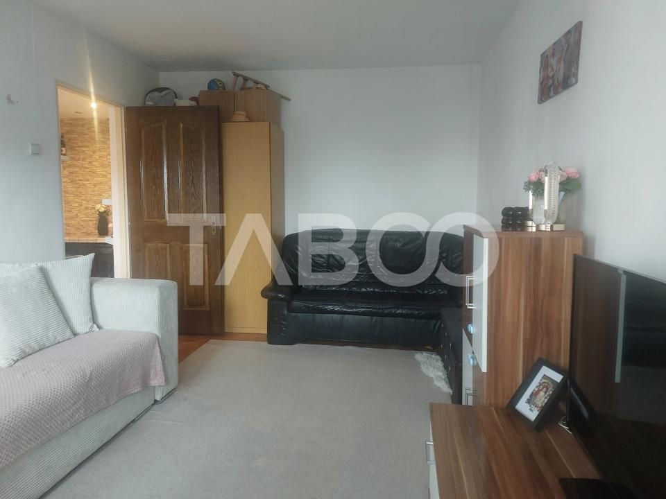 Apartament 65 mp 3 camere decomandate balcon Pet Friendly Valea Aurie – fotografia 2 din 10