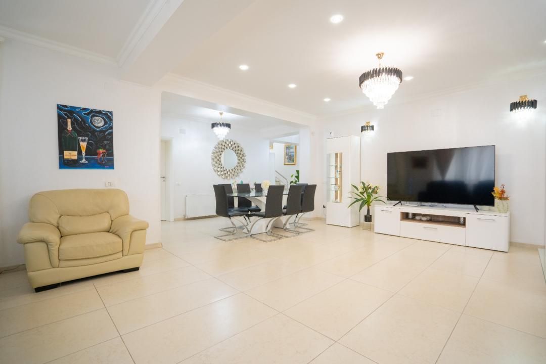 Pantelimon | Vila 8 Camere 556 MP + Teren 1038 MP + Garaj | Constructie 2020 – fotografia 8 din 46