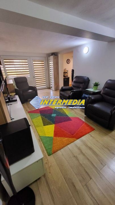 Casa Insiruita Apartament 3 camere P+1 cu 250 mp Teren Scara Interioara Mobilat – fotografia 3 din 8
