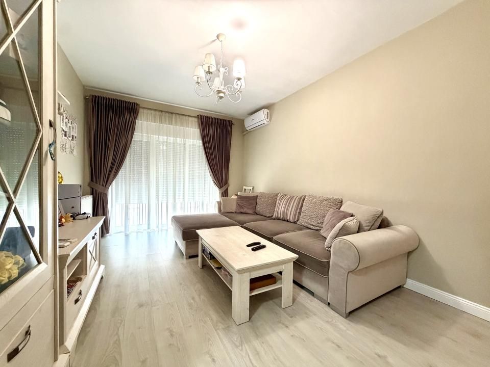 Apartament, 4 camere, pe 2 nivele, 100 mp utili - Dumbravita – fotografia 2 din 11