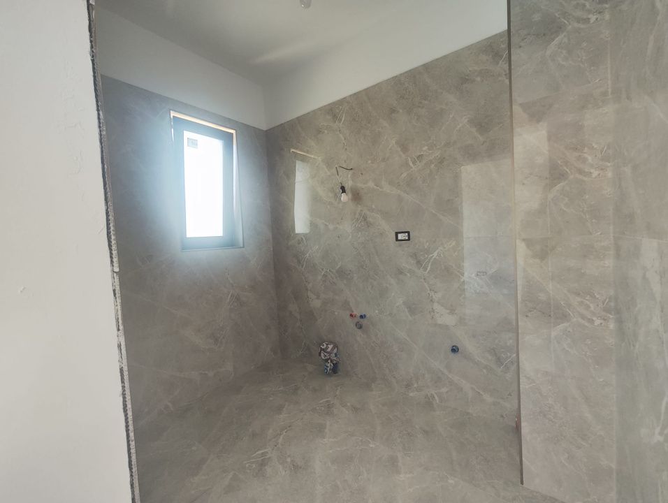 Casa 5 camere, teren 456 mp, Preajba, com. Malu Mare, zona Damila – fotografia 6 din 11