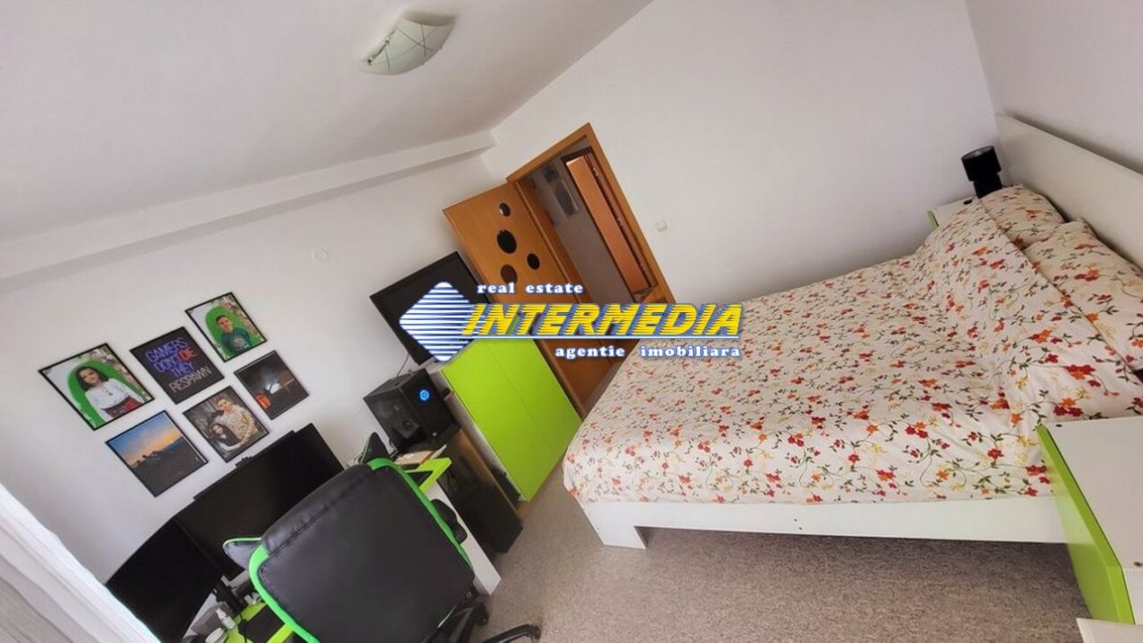 Casa Insiruita Apartament 3 camere P+1 cu 250 mp Teren Scara Interioara Mobilat – fotografia 5 din 8